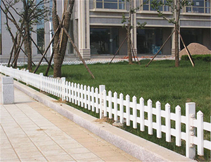 秦皇島花園小區(qū)PVC護(hù)欄展示