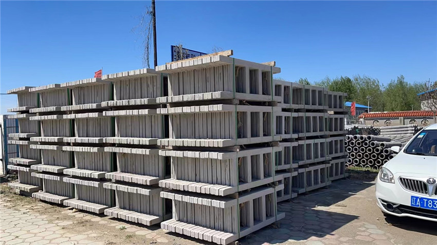 水泥護欄產(chǎn)品庫存