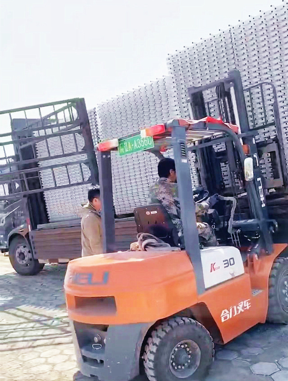 本溪鋅鋼護(hù)欄發(fā)貨